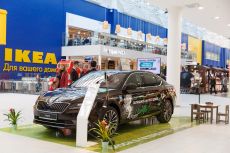 Авто Премиум и &laquo;Цветочный Патруль&raquo;: ежегодная цветочная акция от дилеров SKODA